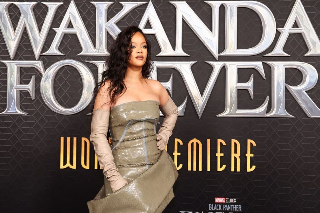 Rihanna 1