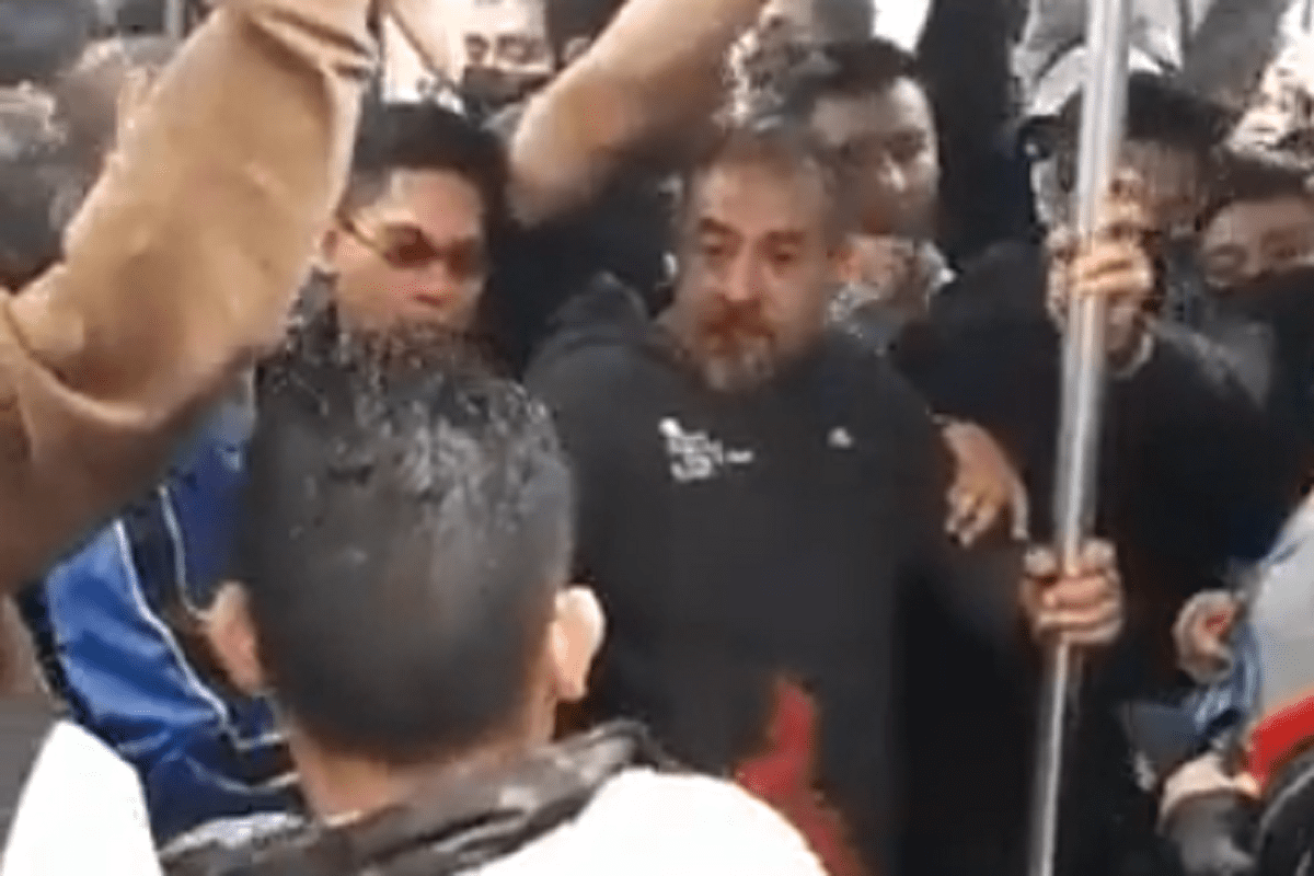 VIDEO: Hombre apuñala a tres personas en Metro Chabacano de CDMX 4 ataque en el metro 1