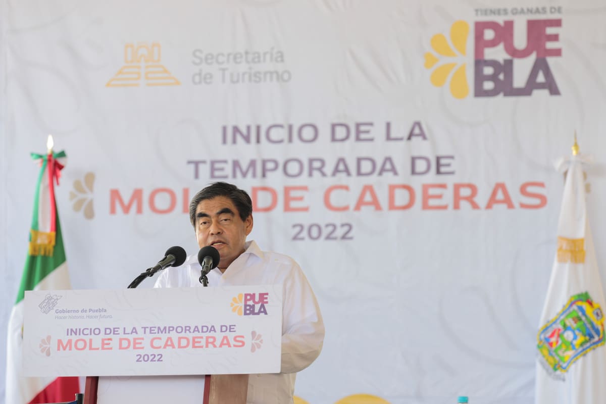 Inicia temporada de Mole de Caderas; pide Barbosa comercializar y vender carne original 2 barbosa inicio del mole de caderas 1 1