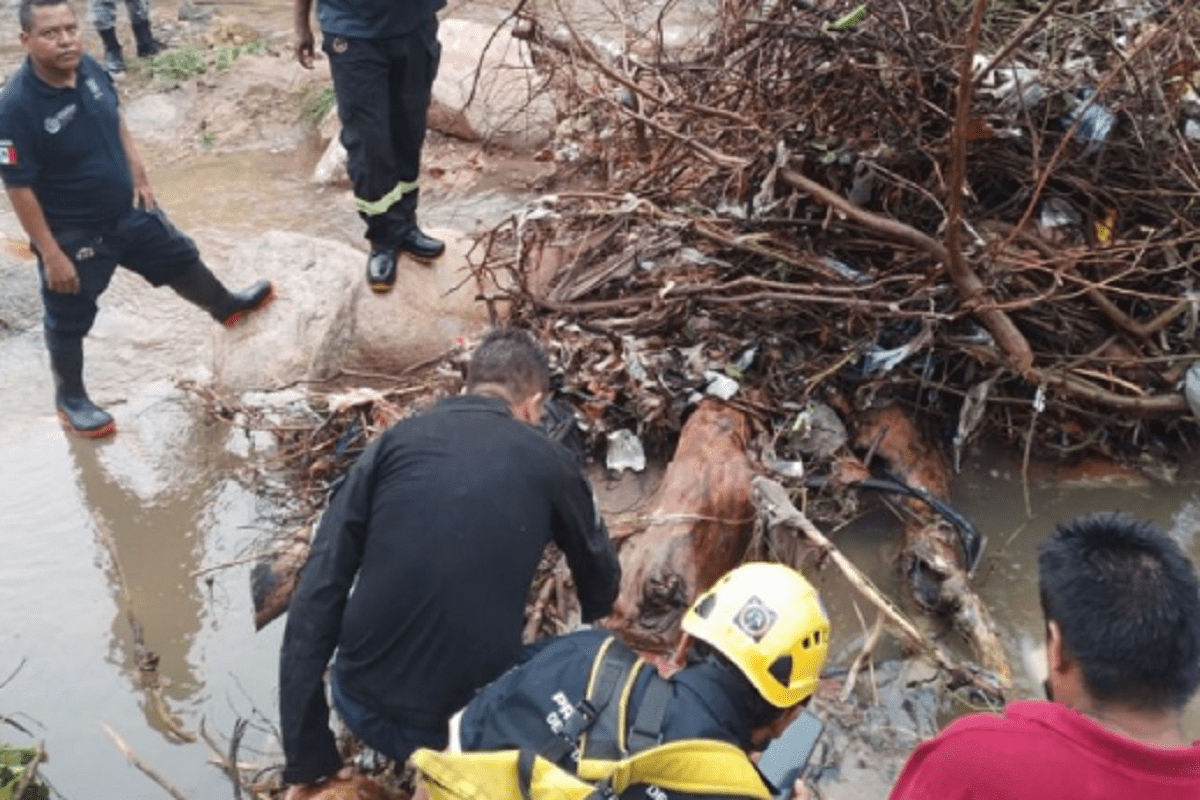 Confirman la muerte de una mujer que desapareció por el ciclón “Julia” en Acapulco 5 ciclon julia 1