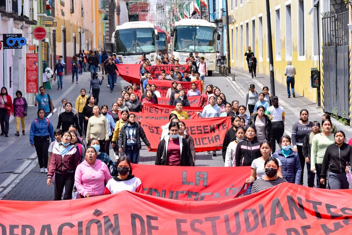 Gobierno de Puebla ha atendido demandas de alumnas de la Escuela Normal Rural “Carmen Serdán” 2 gobierno de puebla atiende demandas de normalistas 1