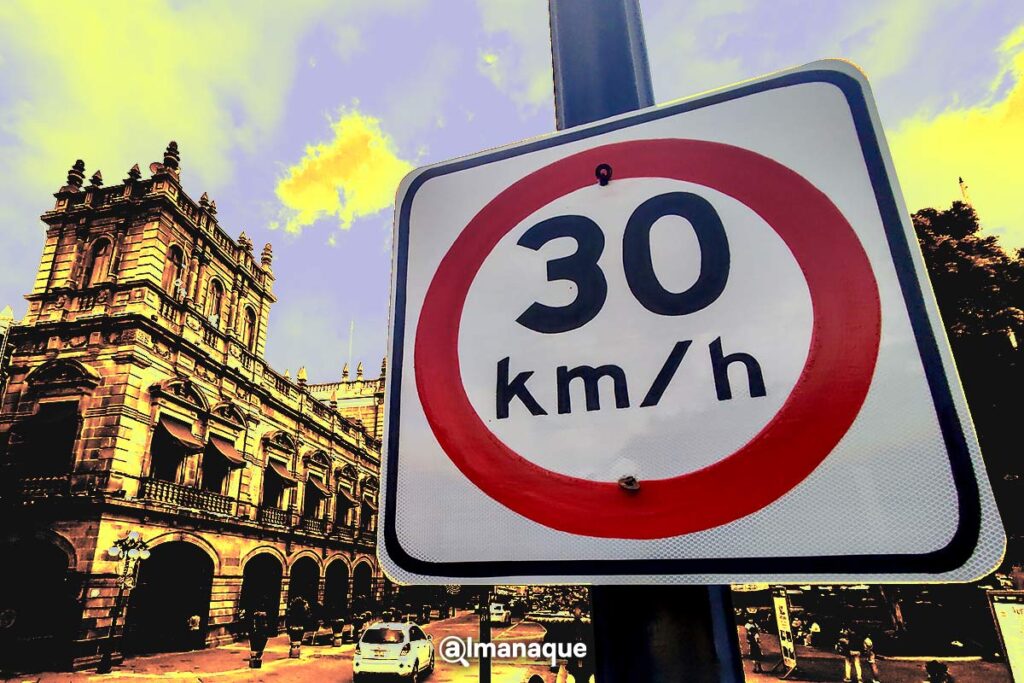 portada Poblanos reducen la velocidad