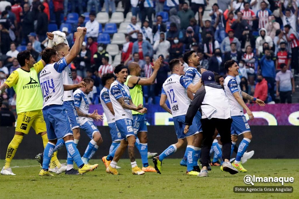 portada puebla vs chivas repechaje America