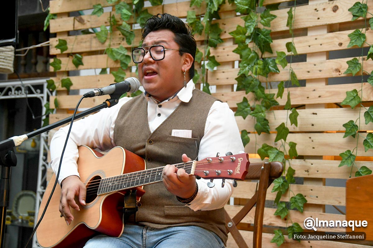 Día del músico: Conoce a los cantantes poblanos Diana Ríos y Ángel Recoba 10 Dia del musico Puebla 1