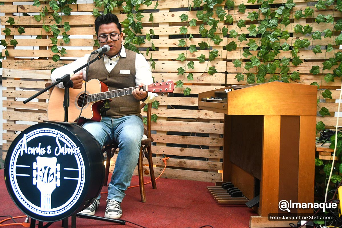 Día del músico: Conoce a los cantantes poblanos Diana Ríos y Ángel Recoba 8 Dia del musico Puebla 5