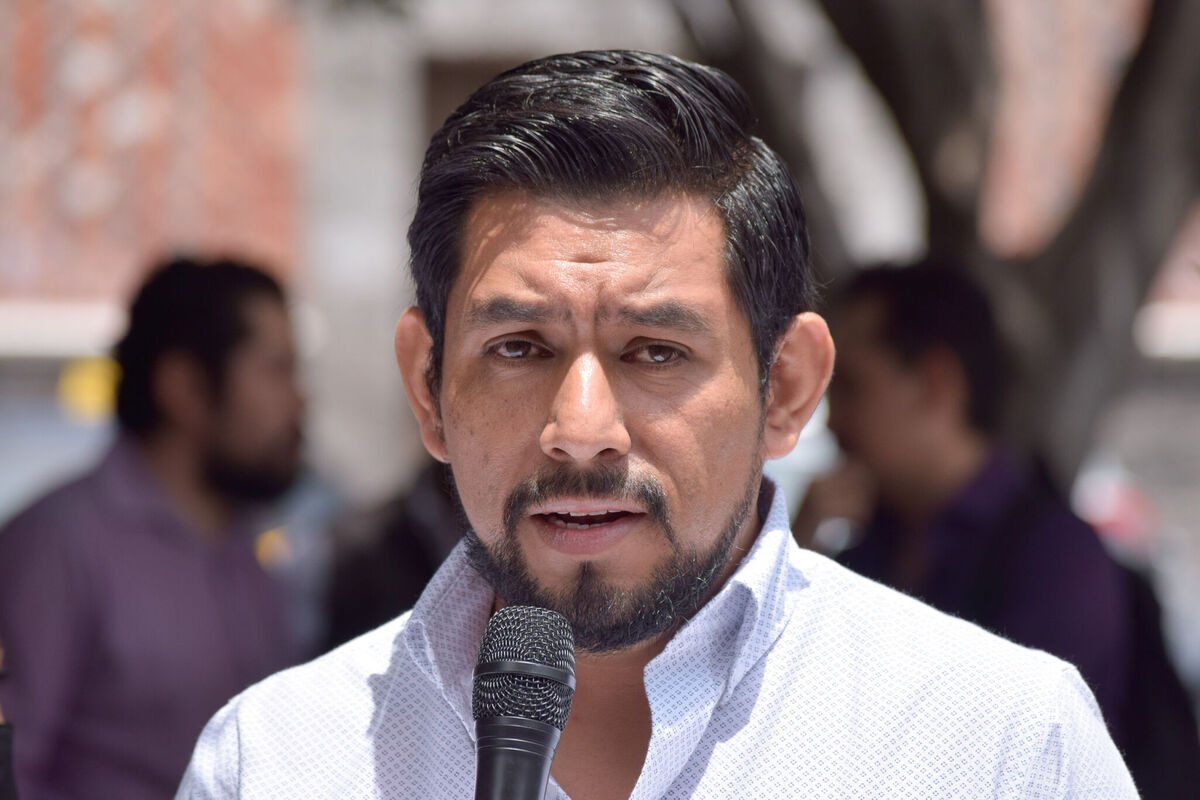 Edson Cortes director del conalep puebla 1