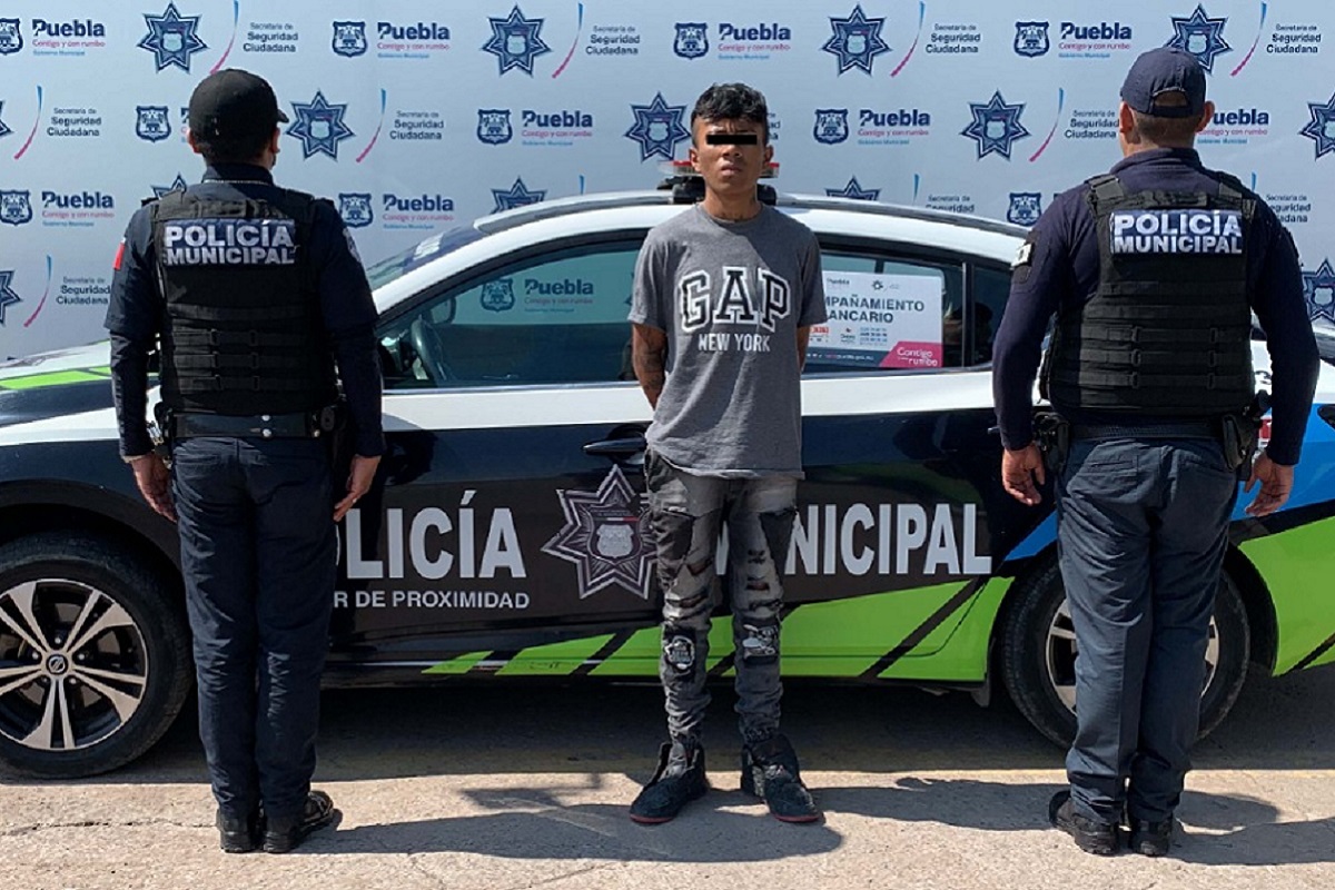 Policía Municipal de Puebla detiene a dos probables asaltantes de transeúntes 2 a870f249 5045 48f3 98d8 b07b7b615e3c