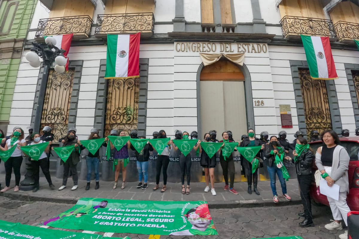 Morena presentó reforma para permitir interrupción legal del embarazo en Puebla 2 aborto congreso puebla 1