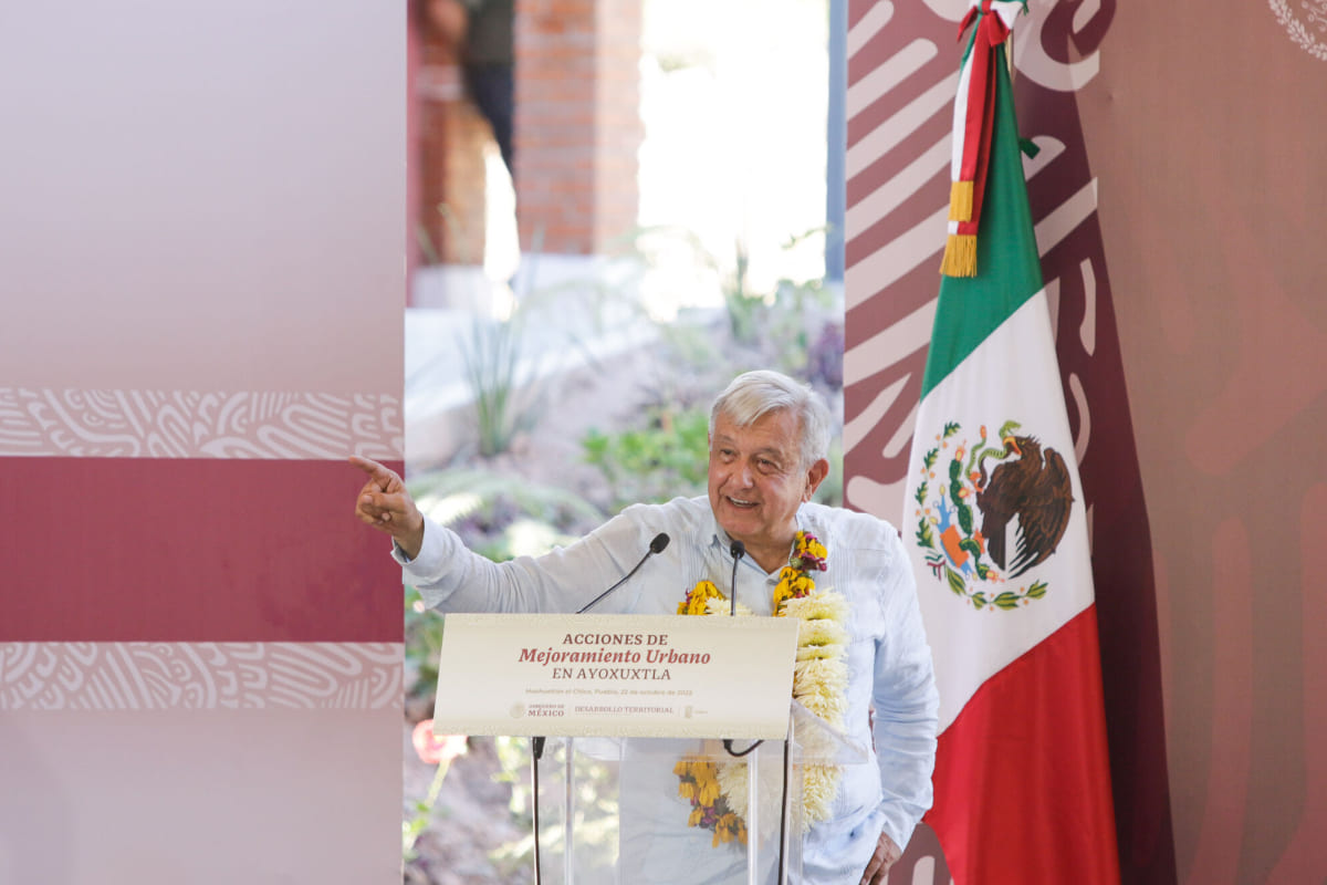 Voté por que Trump pueda usar Twitter: AMLO 2 amlo 1