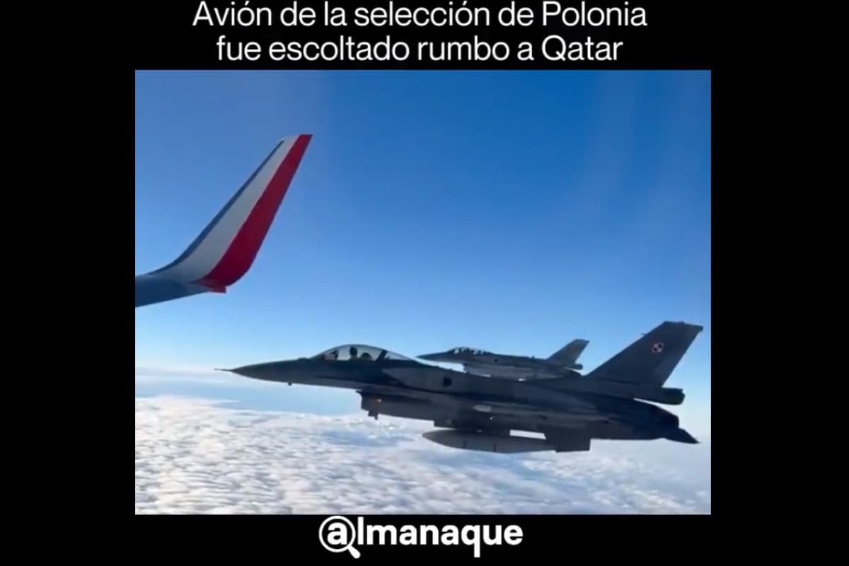 Ejercito de Polonia escolta a su selección rumbo a Qatar 2 avion polonia 1