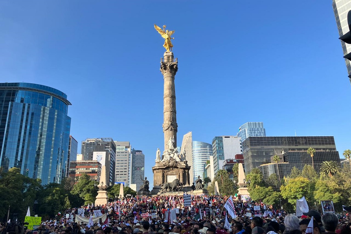 Twitter se divide con el #AMLOLíderMundial vs #AMLOBurlaMundial 2 marcha amlo reforma
