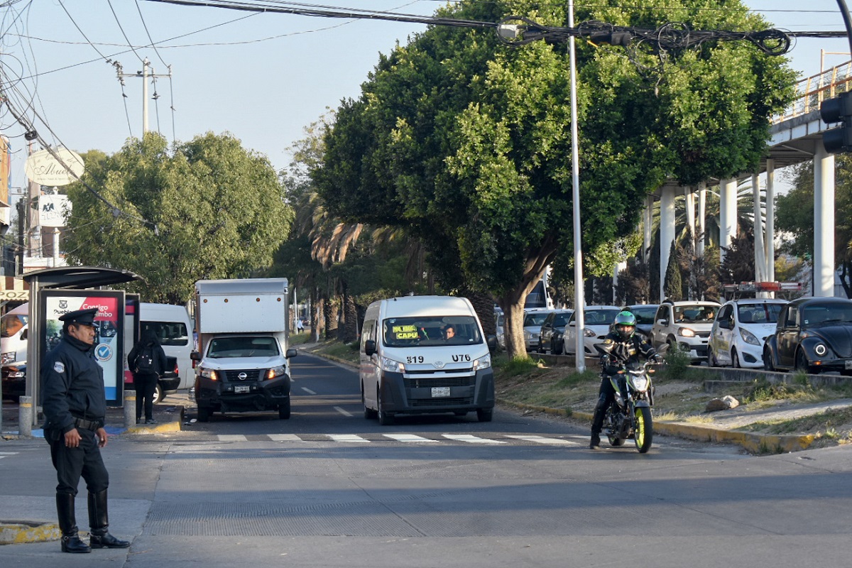 Con inversión de 1.6 mdp, mejoran semáforos e imagen del bulevar Hermanos Serdán 6 mejora bulevar hermanos serdan 2