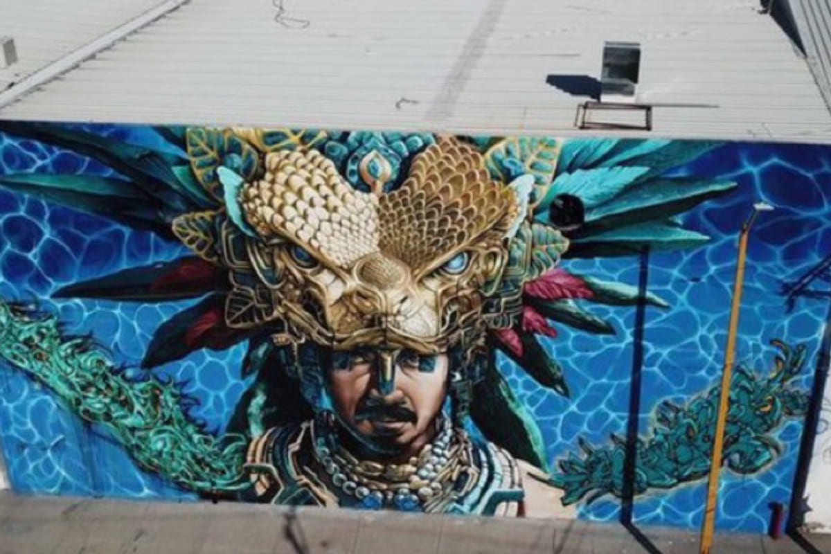 Mural de Tenoch Huerta como Namor