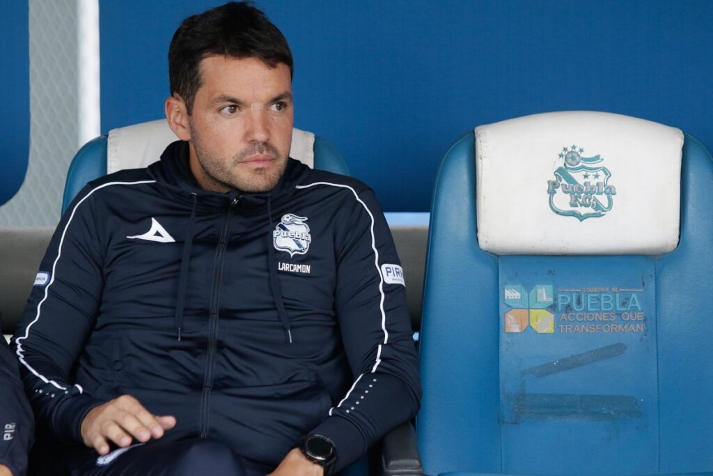 numero de nicolas larcamon puebla