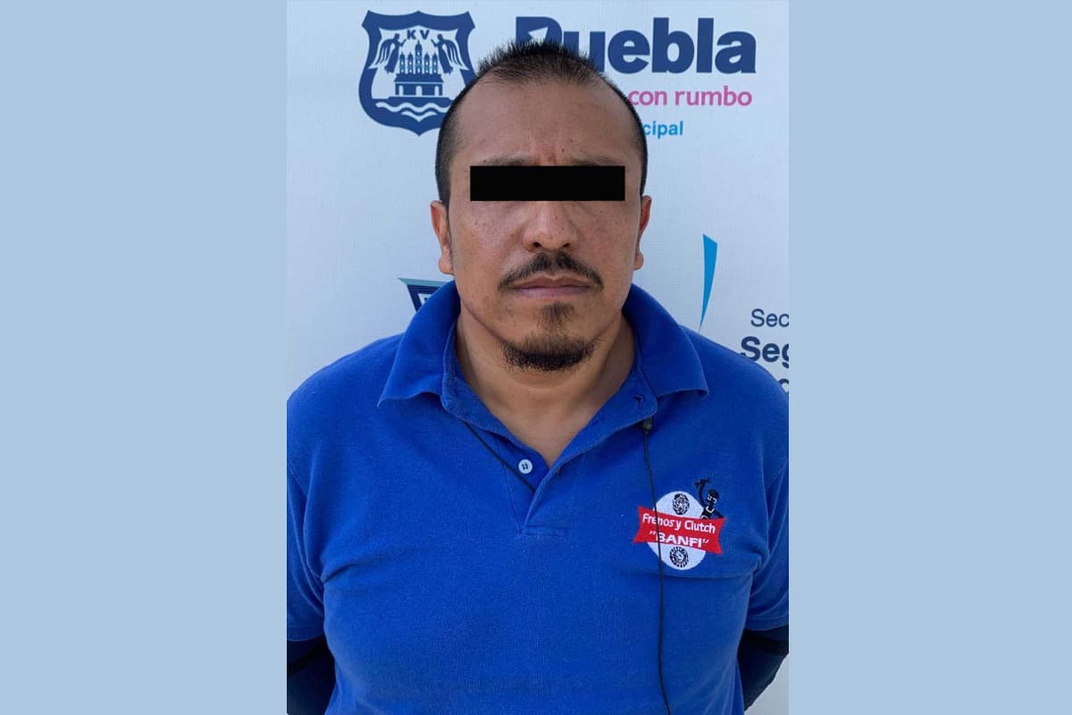 Detiene policía municipal de Puebla a hombre por usurpación de funciones 2 policia municipal 1 1
