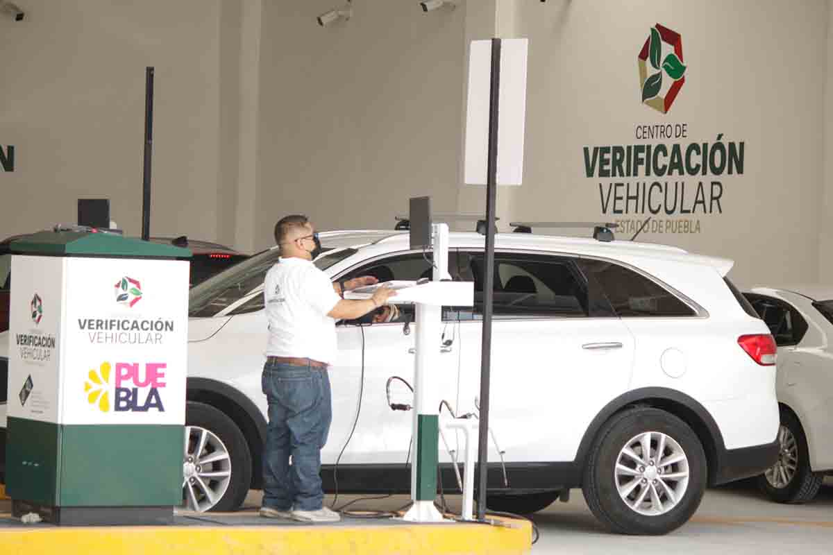 Verificentros donde haya contrabando de hologramas serán cancelados: Barbosa 2 verificentros en Puebla