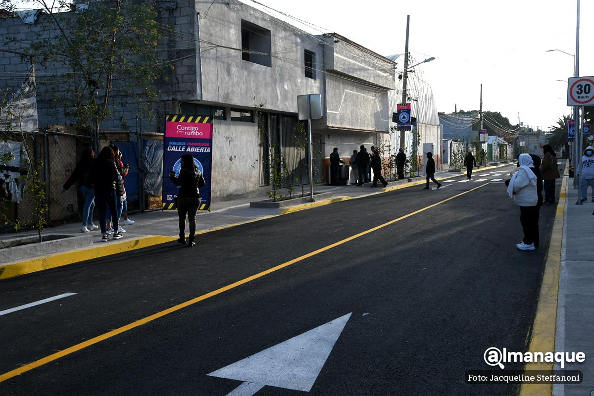 En 2023, iniciará pavimentación de las Avenidas San Claudio, Tecnológico y 5 B Sur 2 Evento Eduardo Rivera evento colonia Loma Bella 11