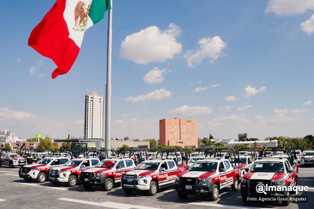 Miguel Barbosa Entrega de patrullas municipales 2