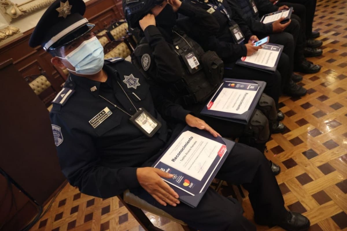 Por mejorar y fortalecer la policía municipal, Ayuntamiento de Puebla recibe Recertificación