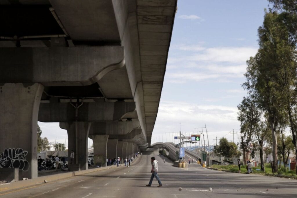 Segundo piso de la mexico puebla baches 1 1