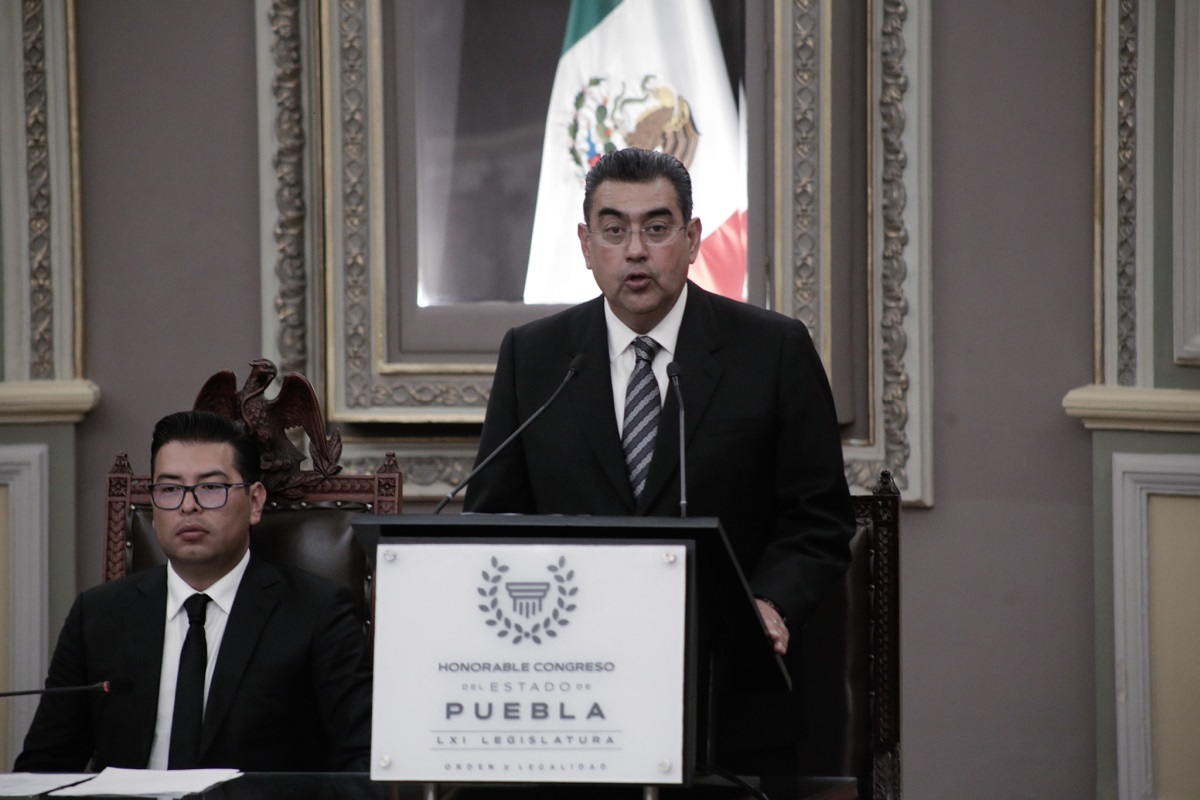 Lalo Rivera y políticos felicitan a Sergio Salomón Céspedes por asumir la gubernatura 2 felicitaciones sergio salomon