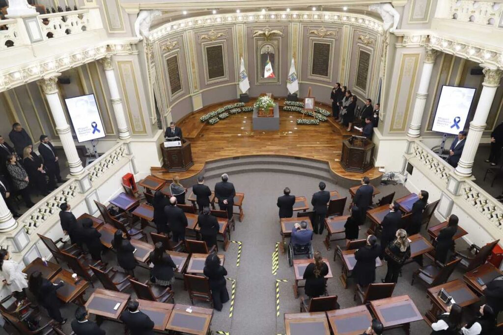 homenaje a Barbosa poderes del estado de puebla 1