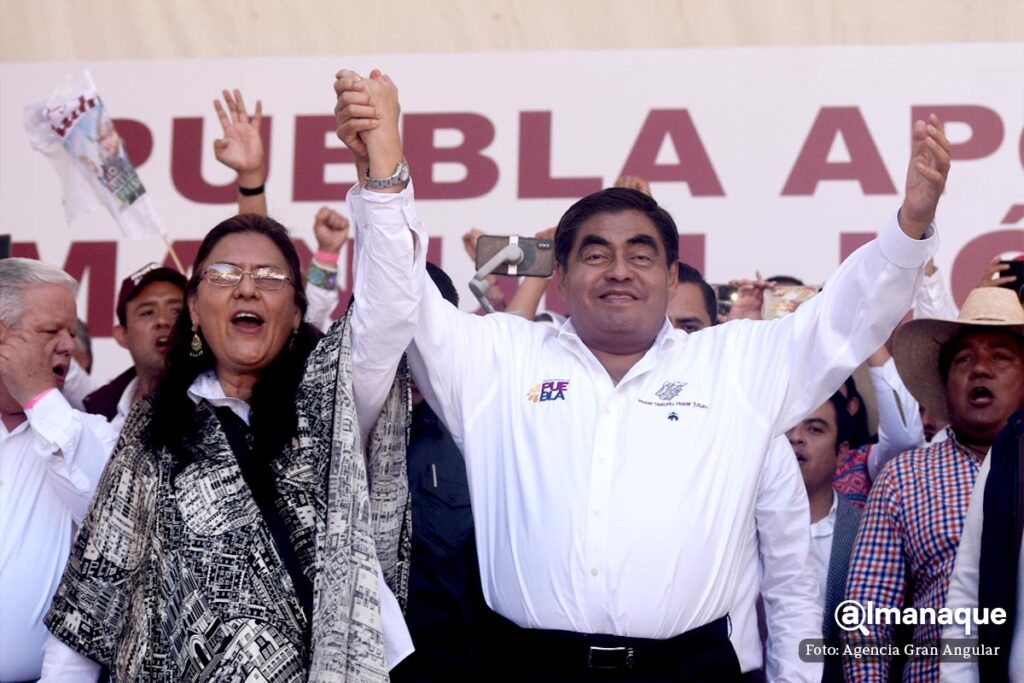 marcha a favor 4t Puebla 17