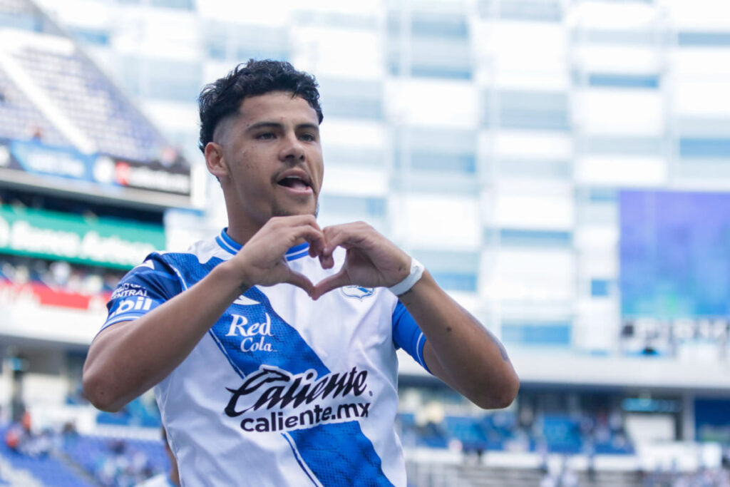 maxi araujo se va del puebla 1