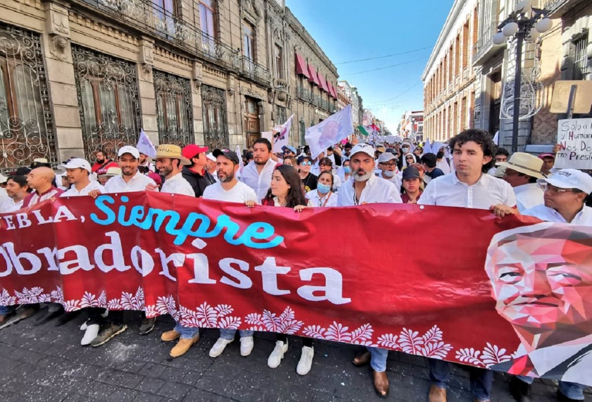 ¿Abdala se suma al barbosismo? El delegado de Bienestar acude a la marcha de Morena 2 rodrigo abdala