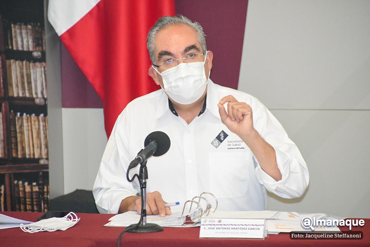 Puebla registra 640 casos activos de COVID y van más de 300 de influenza 2 rueda de prensa gobernador sergio salomon uso de cubreboca Puebla 3