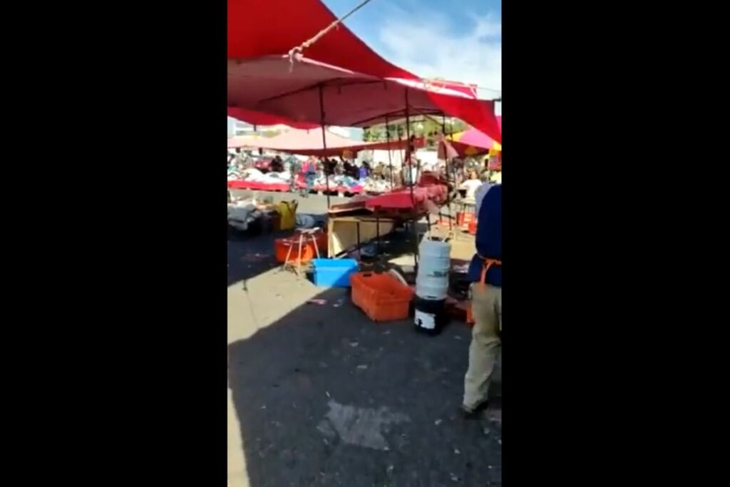 Balacera en tianguis del Estado de México