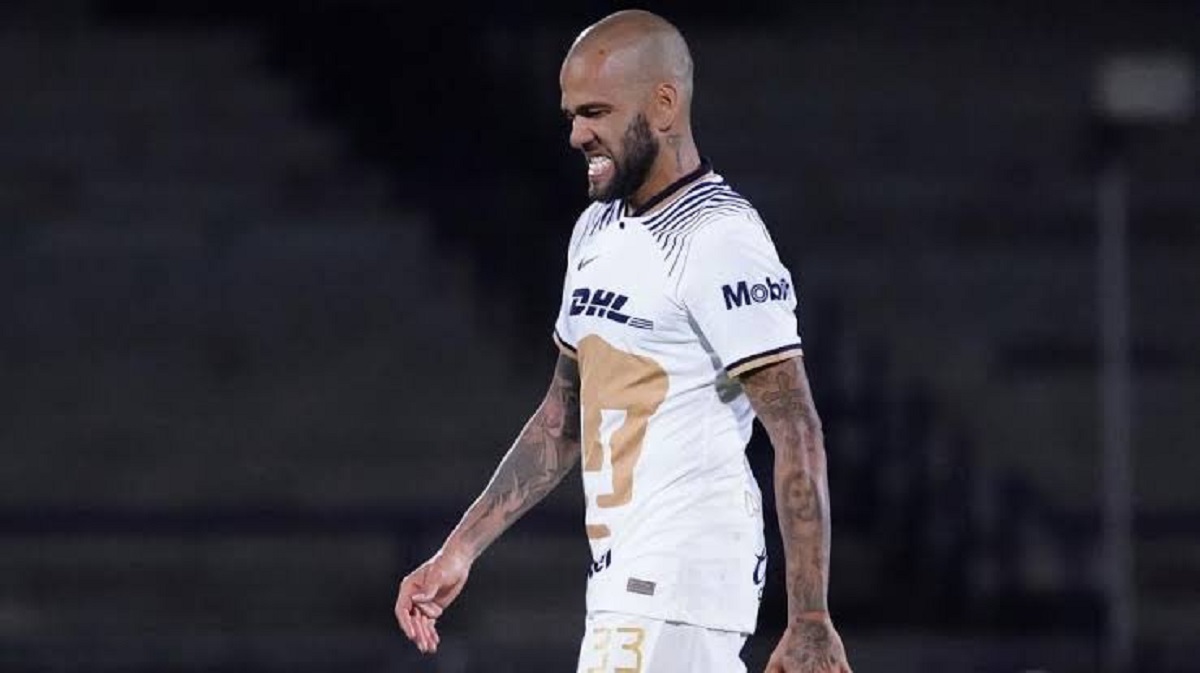 dani alves acoso