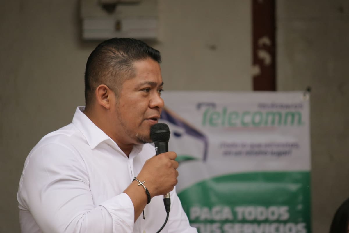 Sí hay denuncia contra alcalde de Zapotitlán por disparar contra una escuela: FGE 4 Hay denuncia contra alcalde de Zapotitlán