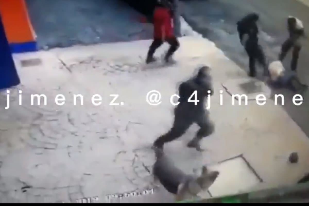 VIDEO: Golpean a dos clientes más en La Polar, donde mataron a un hombre el domingo 2 Golpean a más clientes en La Polar