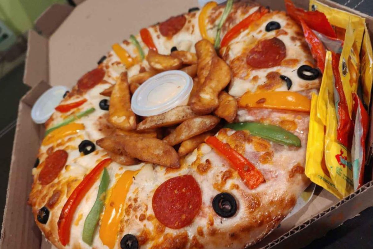 Esta es la pizza en forma de Rosca de Reyes que venden en Puebla con muñecos de Baby Yoda 3 pizza rosca