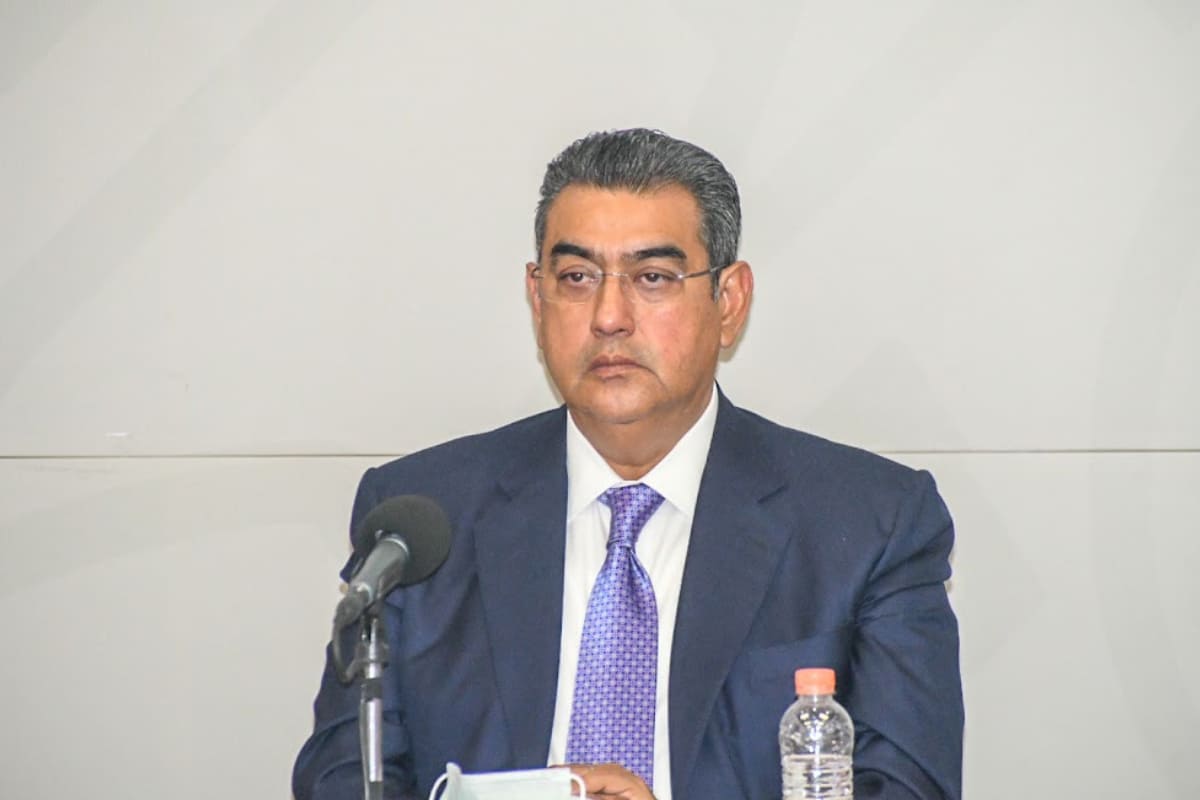 Firme la designación de Sergio Salomón como gobernador, asegura presidente del Congreso 3 Impugnan nombramiento de Sergio Céspedes como gobernador de Puebla