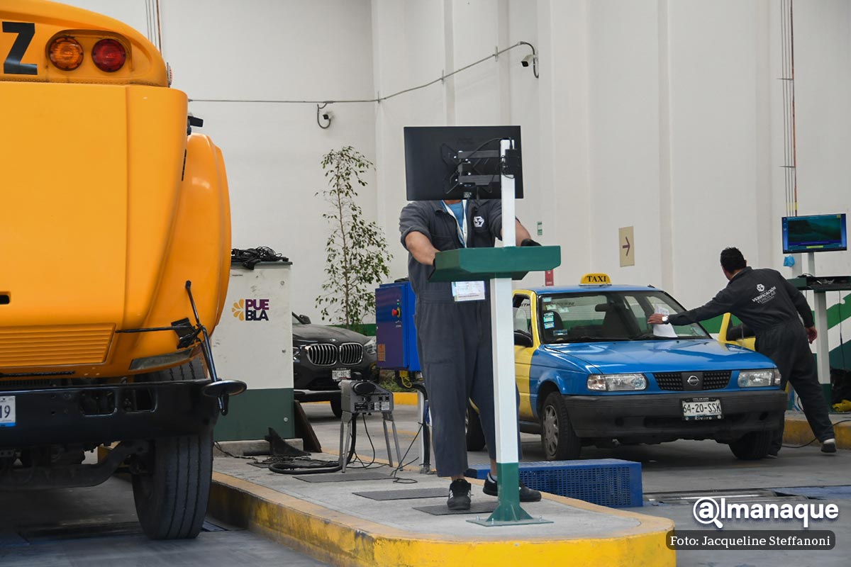 Verificación en Puebla: 19 mil unidades del transporte público han cumplido 3 transporte publico acude a verificentros 11
