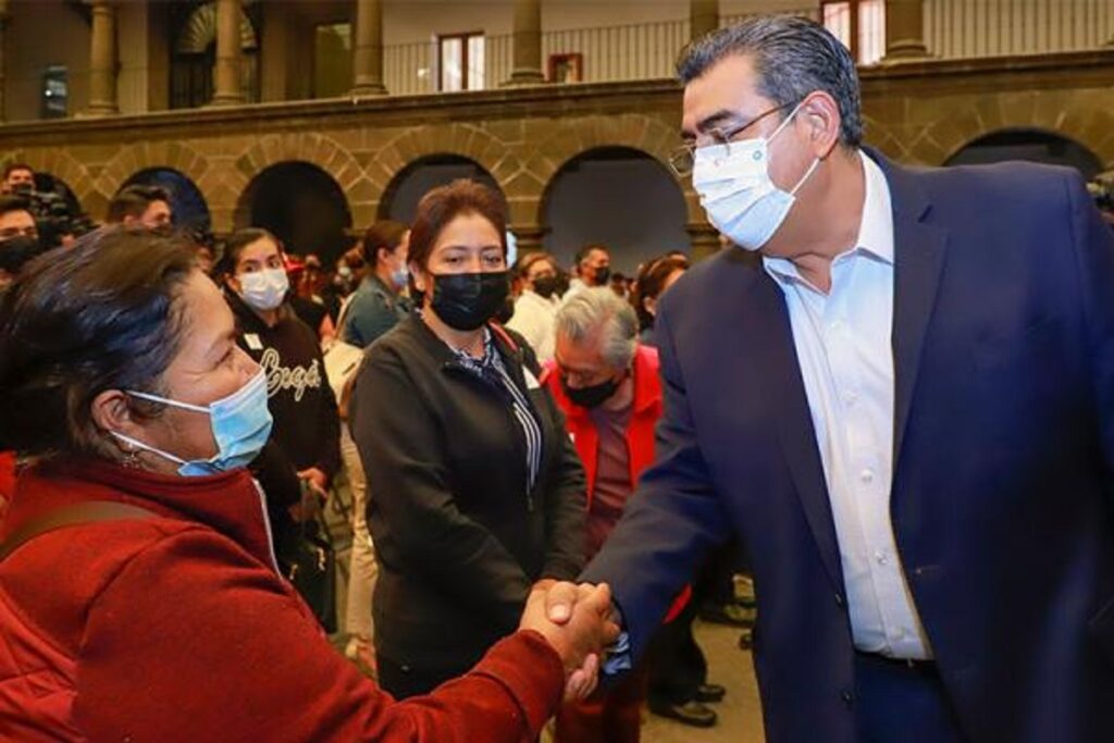 79cfe2519b587cd9ebd5699d3398a1a7 L