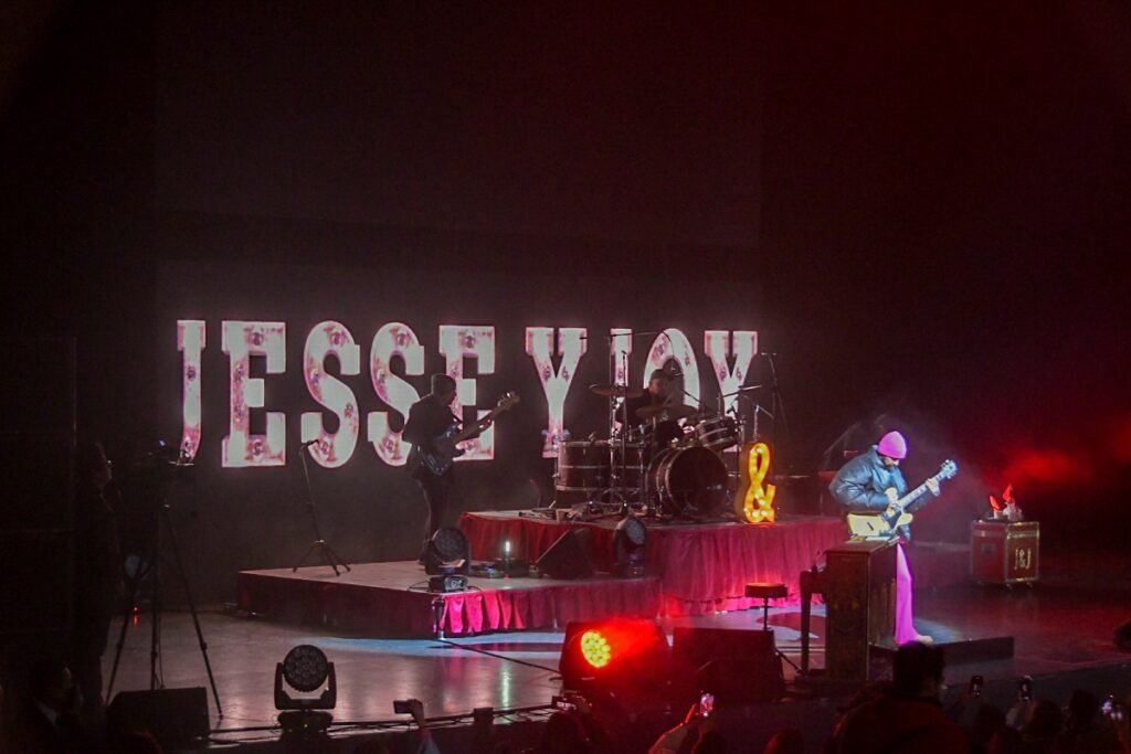 FOTOS: Jesse & Joy llevan a sus fans de Puebla "al espacio sideral" durante su concierto 4 Jesse & Joy