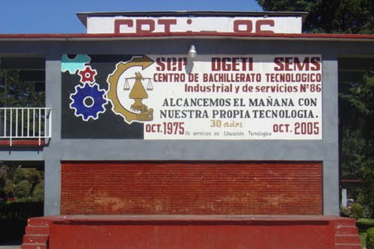 Evacuan CBTis 86 en Huauchinango por reporte de alumno con arma de fuego 4 cbtis 86