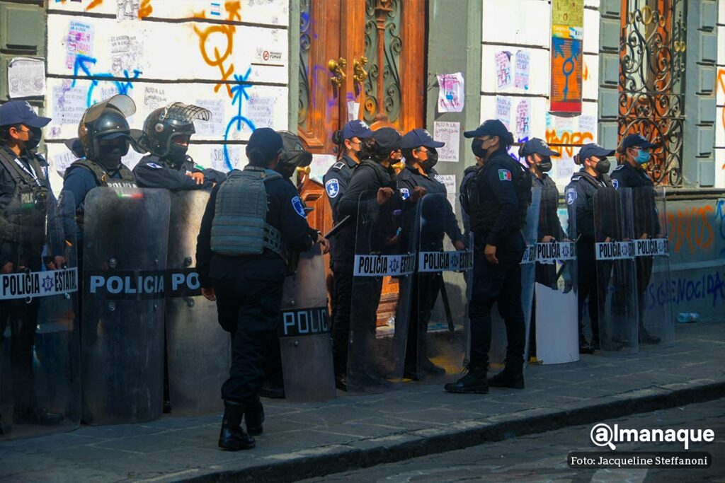 manifestacion trans congreso de Puebla 3
