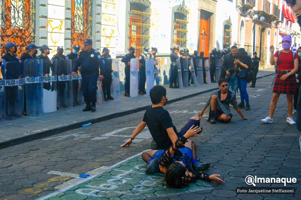 manifestacion trans congreso de Puebla 5