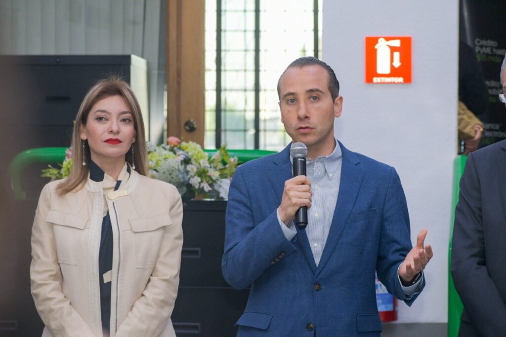 IMSS en Puebla no cuenta con área de análisis por falta de licitación 4 riestra buscara que gali no se vaya con Mier 1