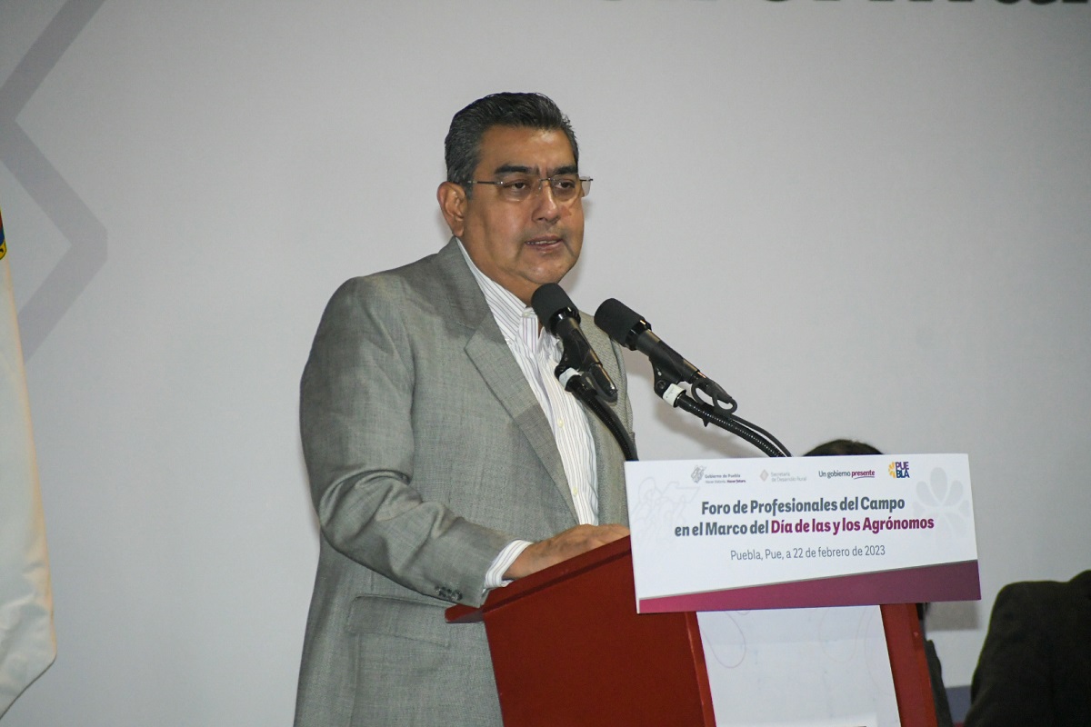 Gobernador de Puebla abre la puerta para cancelar carnaval de Huejotzingo por muerte de adolescente 3 sergio salomon analiza cancelar carnaval de Huejotzingo