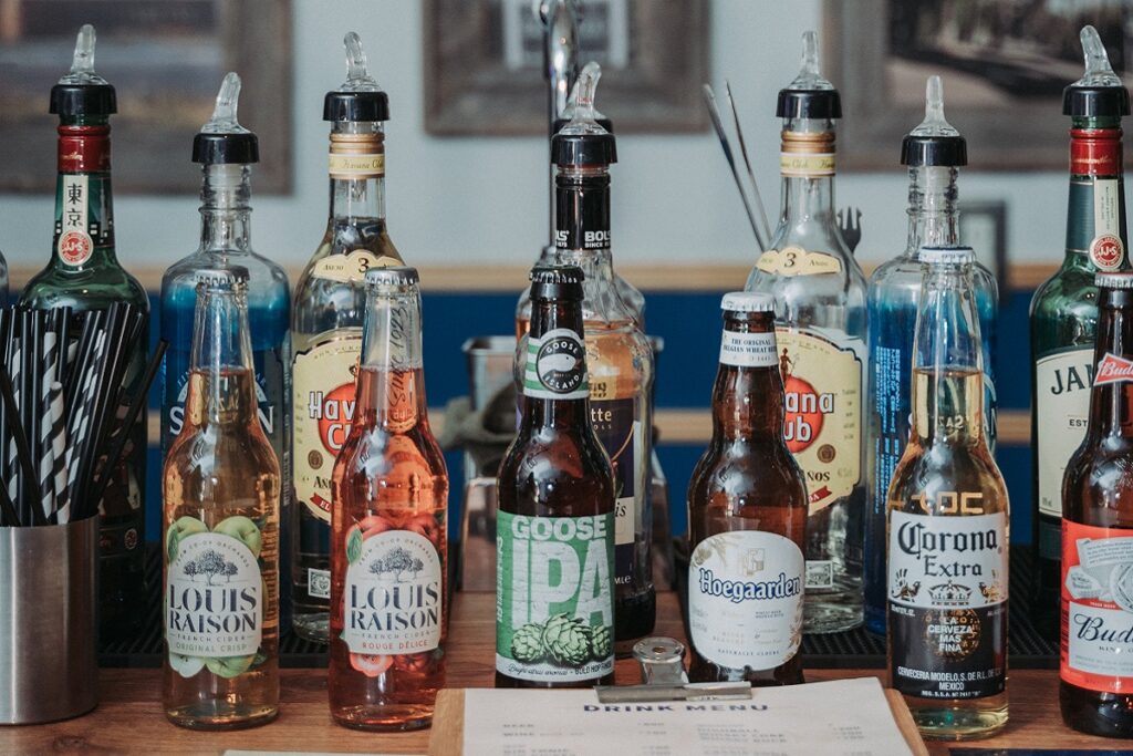 Castigarán con 5 años de cárcel a funcionarios omisos en denuncias de venta ilegal de alcohol en Puebla 6 5 anos de carcel por venta ilegal de alcohol puebla