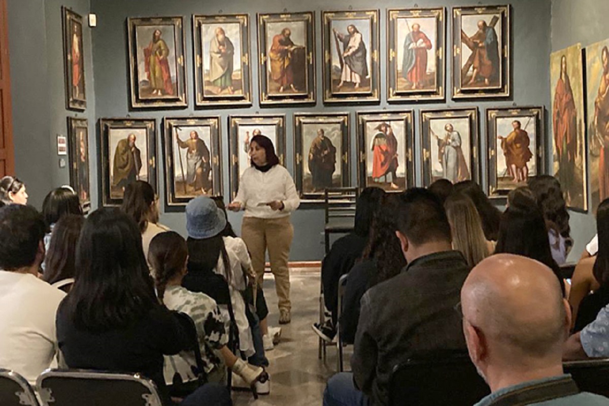 Alumnos del Instituto Tecnológico y de Estudios Superiores de Oriente (ITESO) visitan la BUAP 1 A Museo 7