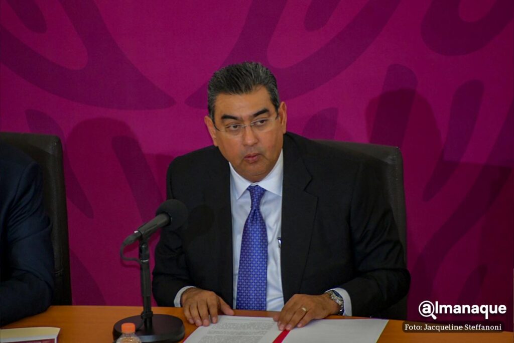 Puebla recibirá 287.1 mdp este año para seguridad; federación reconoce estrategia del gobierno estatal 39 Gobernador Sergio Salomon firma de Convenios de Coordinacion Puebla 19