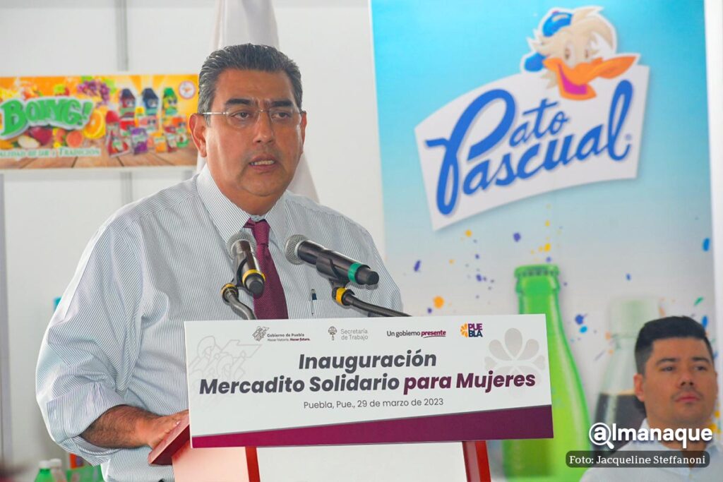 Sergio Salomon Mercadito Solidario para Mujeres 7