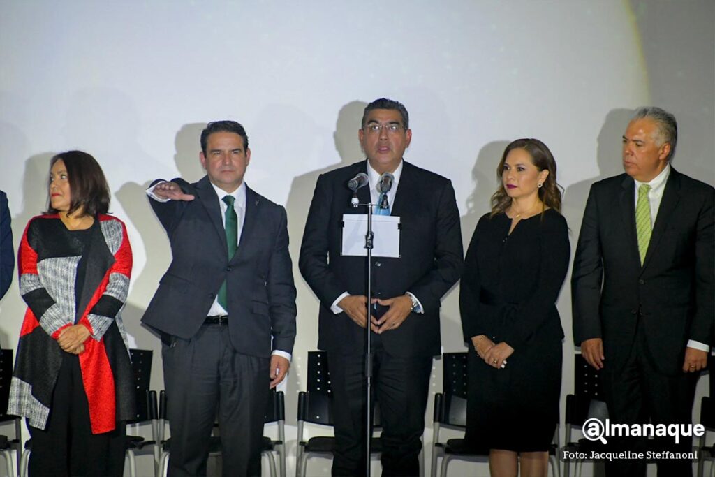 Gobernador de Puebla ofrece nueva relación al CCE pero les pide recuperar su respeto como organismo social