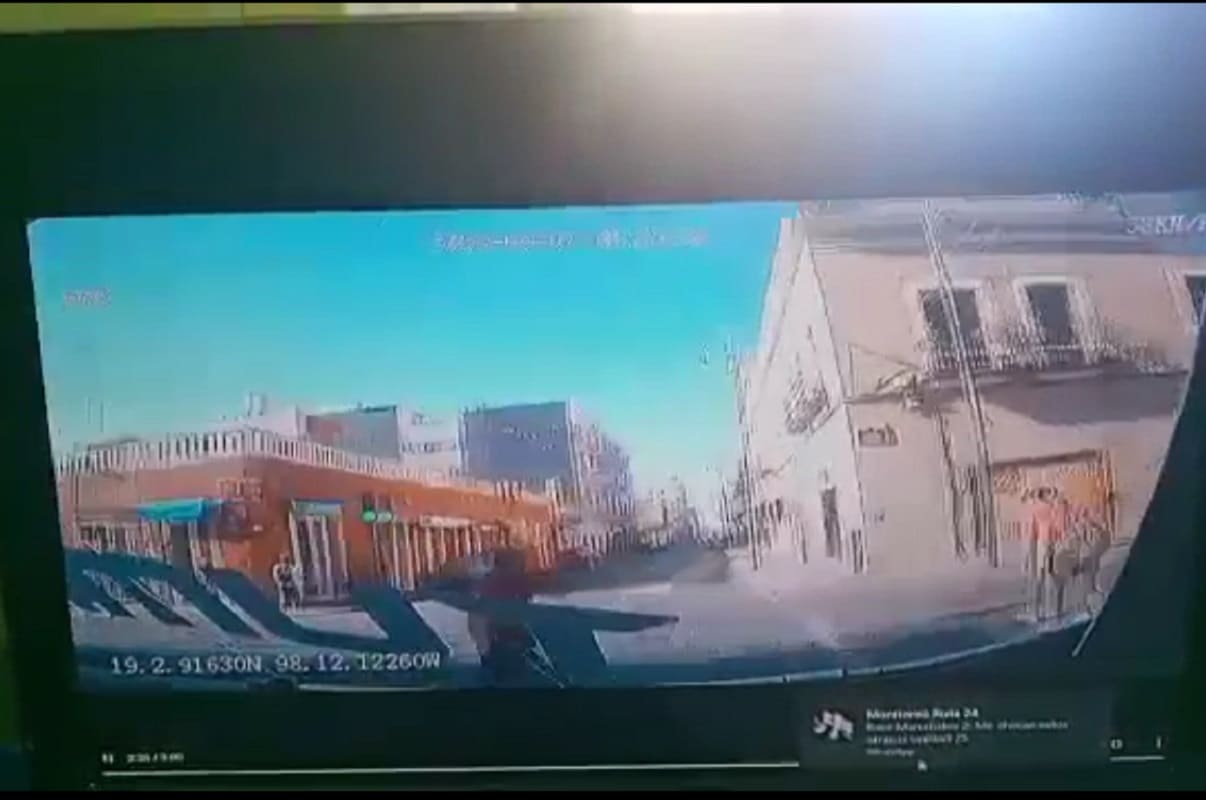 VIDEO: Así atropelló una ruta 24 a una persona de la tercera edad en el Centro de Puebla 2 accidente ruta 24 puebla